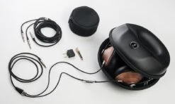 Meze 99 Classics Headphone (Open Box) 5 Meze 99 Classics Headphone (Open Box) -Audio Equipment Shop 99c ws features main2 5c8a9508 1c14 46fd 86fc 143e4fbd8bdb